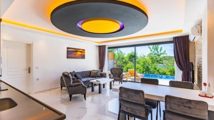 Villa Nightfall  (2352)