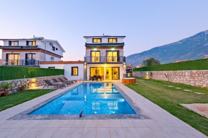 Villa Sahne (2344)