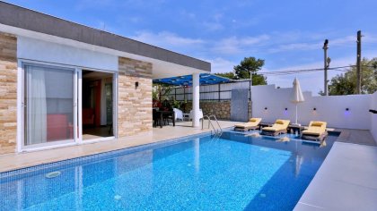Villa Skyfall (2351)