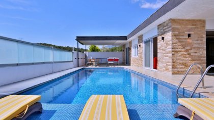 Villa Skyfall (2351)