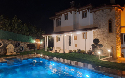 Sapanca Villa Grand Royal Isıtmalı Havuzlu
